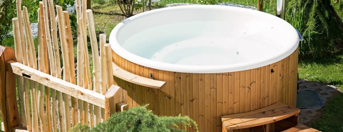 Hot tub featured on Eco 1st’s removal page
