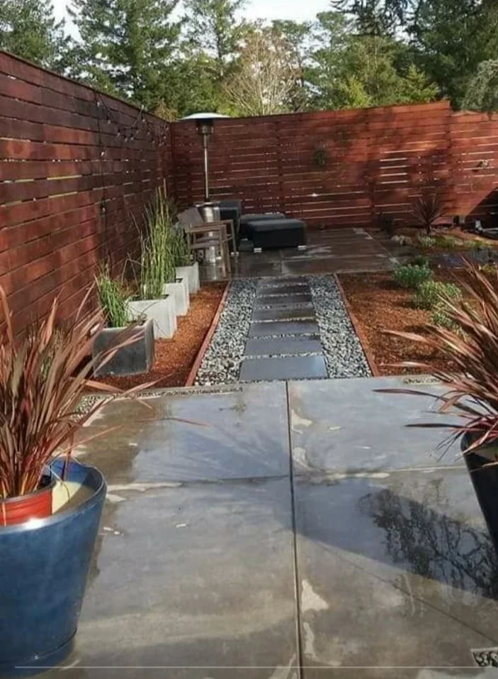 Patios — photograph 4