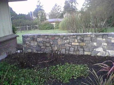 Retaining walls — photograph 8