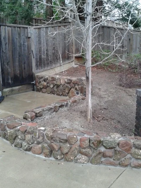 Retaining walls — photograph 11