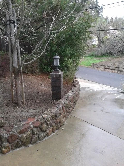 Retaining walls — photograph 12