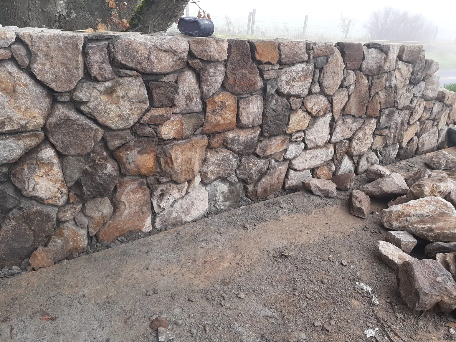 Retaining walls — photograph 14