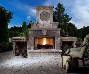 Fireplaces & fire pits — photograph 1