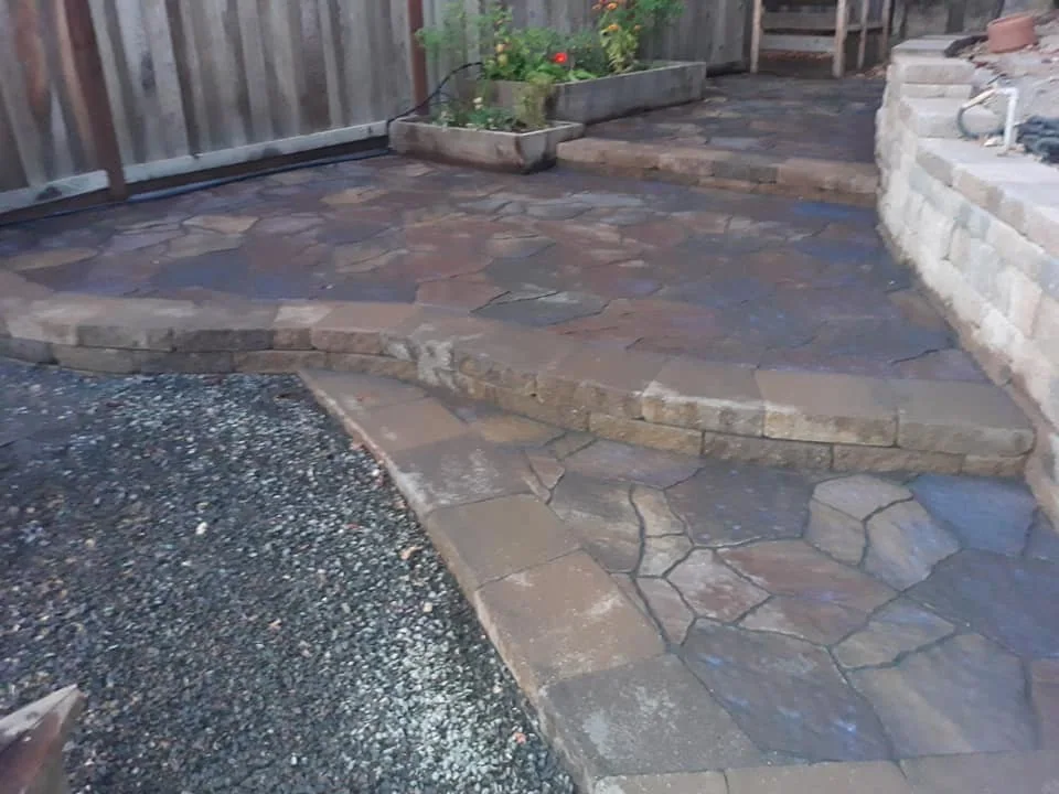 Walkways & driveways — photograph 8