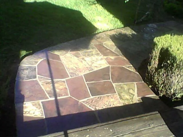 Walkways & driveways — photograph 10
