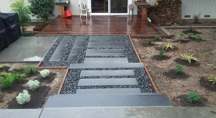 Walkways & driveways — photograph 20