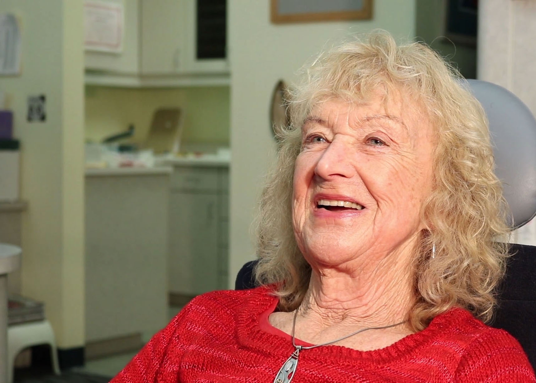 Lura, an Amare Dental patient